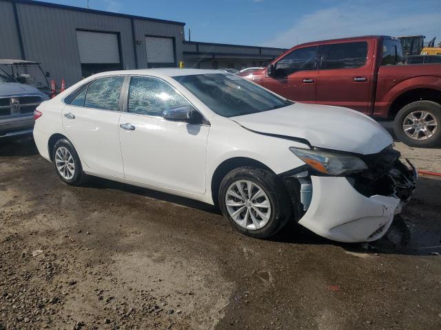 VIN 4T1BF1FKXHU274148 2017 Toyota Camry, LE no.4