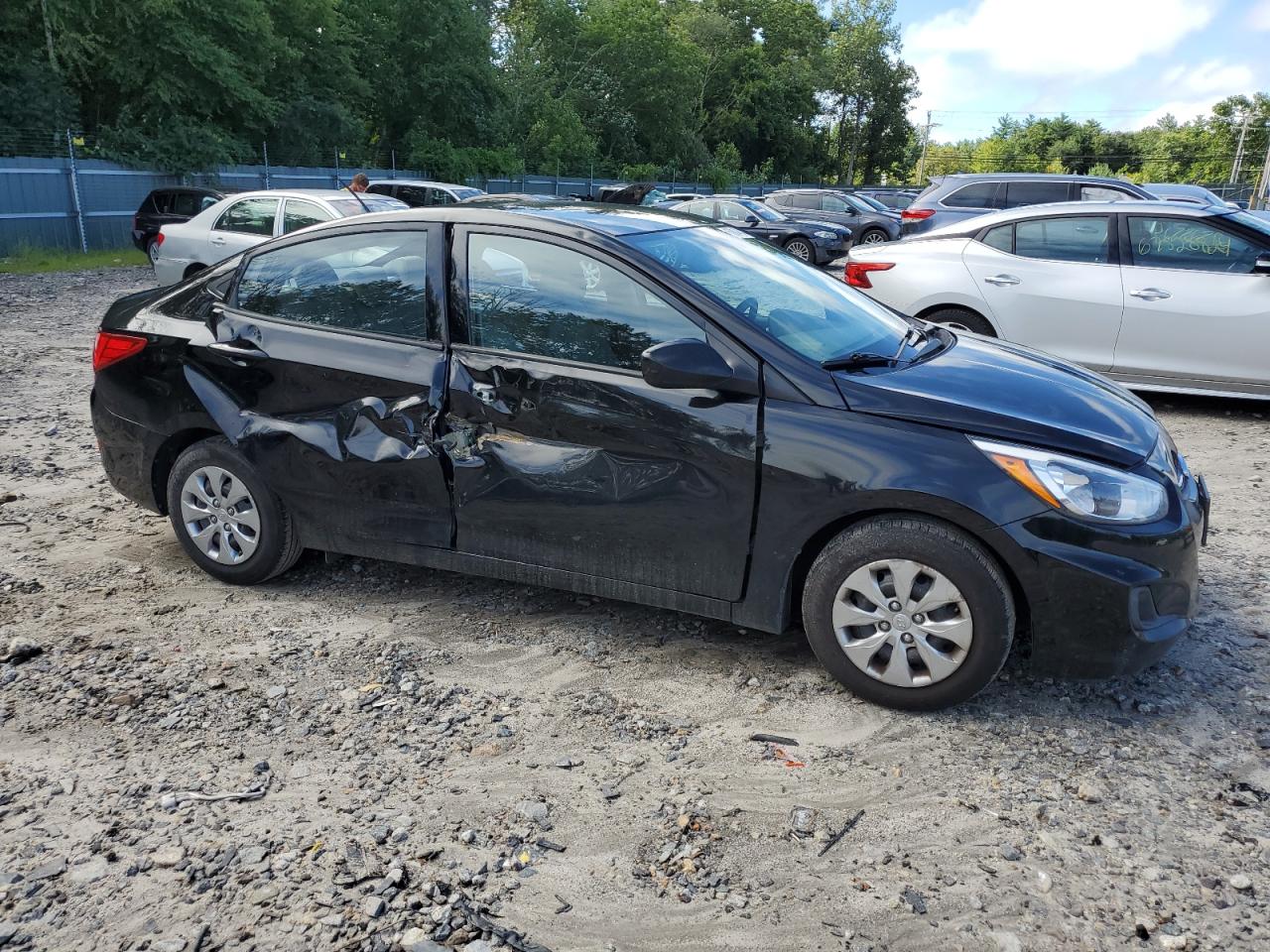 Lot #2895627427 2017 HYUNDAI ACCENT SE