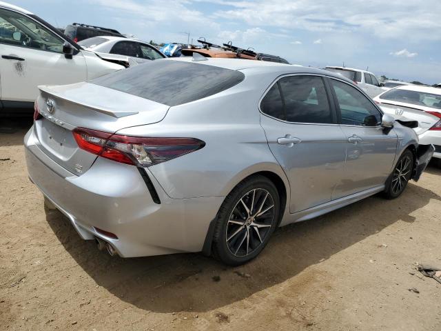 VIN 4T1G11BK7NU064970 2022 Toyota Camry, SE no.3