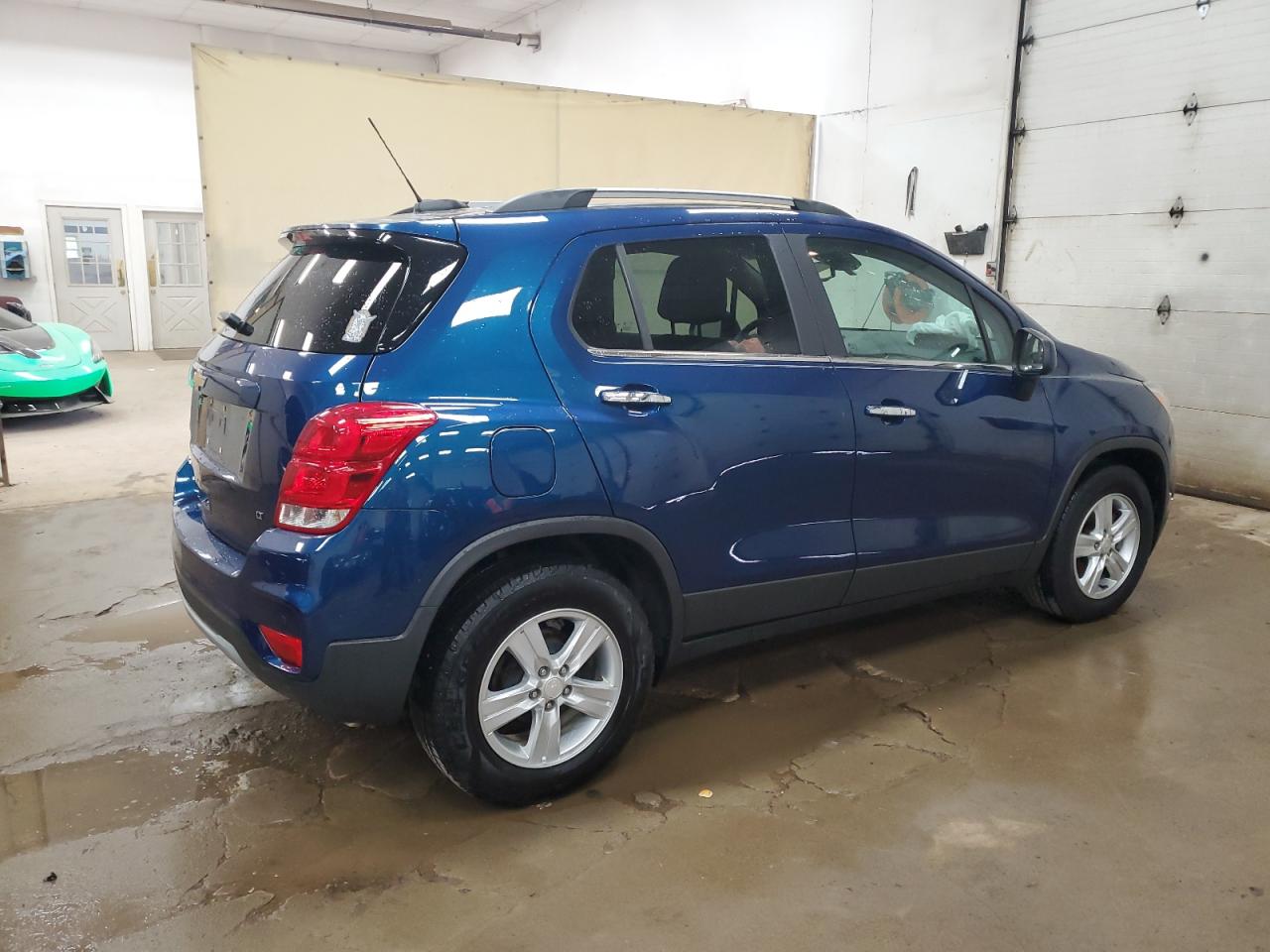 Lot #2840972294 2020 CHEVROLET TRAX 1LT