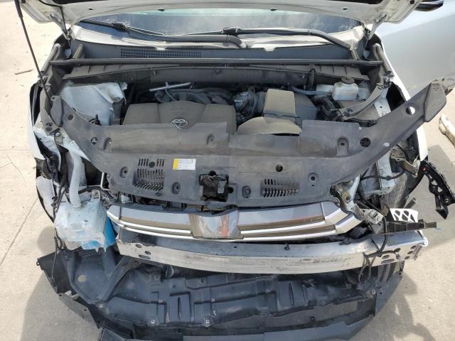 VIN 5TDBZRFH8KS731002 2019 Toyota Highlander, LE no.12