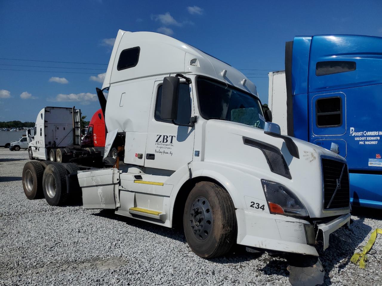 Lot #2928661728 2013 VOLVO VN VNL