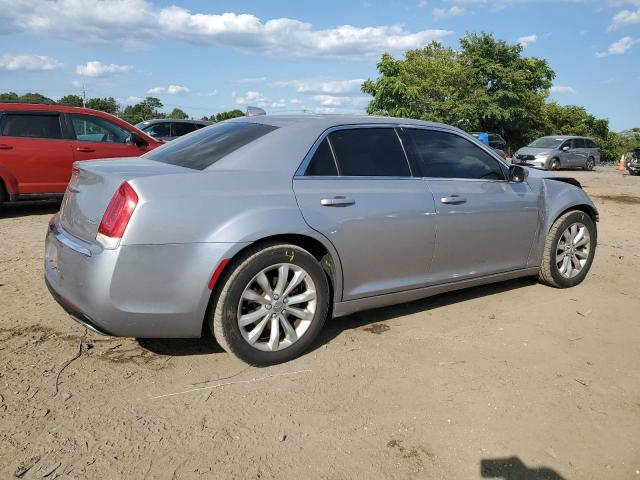 VIN 2C3CCARG1HH530628 2017 Chrysler 300, Limited no.3