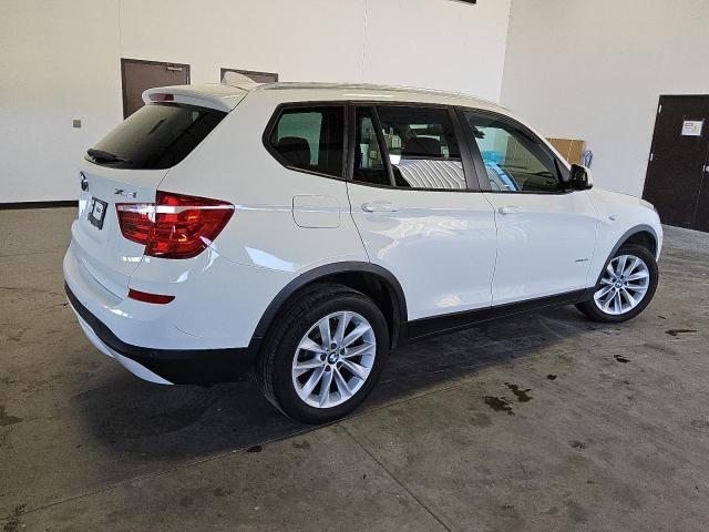 VIN 5UXWZ7C35H0X41687 2017 BMW X3, Sdrive28I no.3