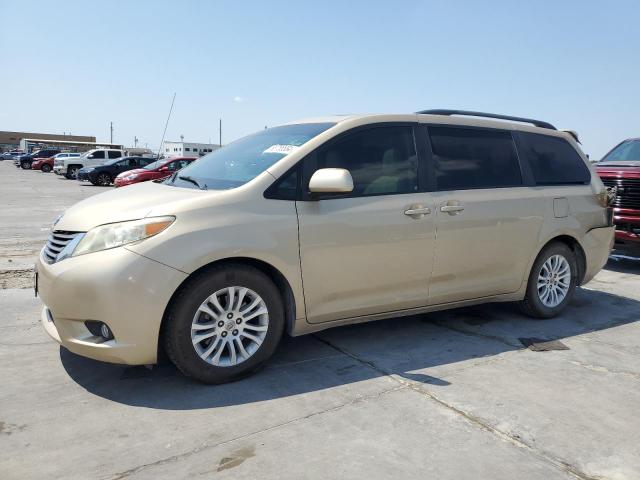 2011 TOYOTA SIENNA XLE 2011