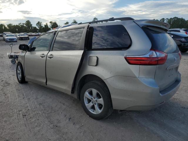 VIN 5TDKK3DC3FS670933 2015 Toyota Sienna, LE no.2