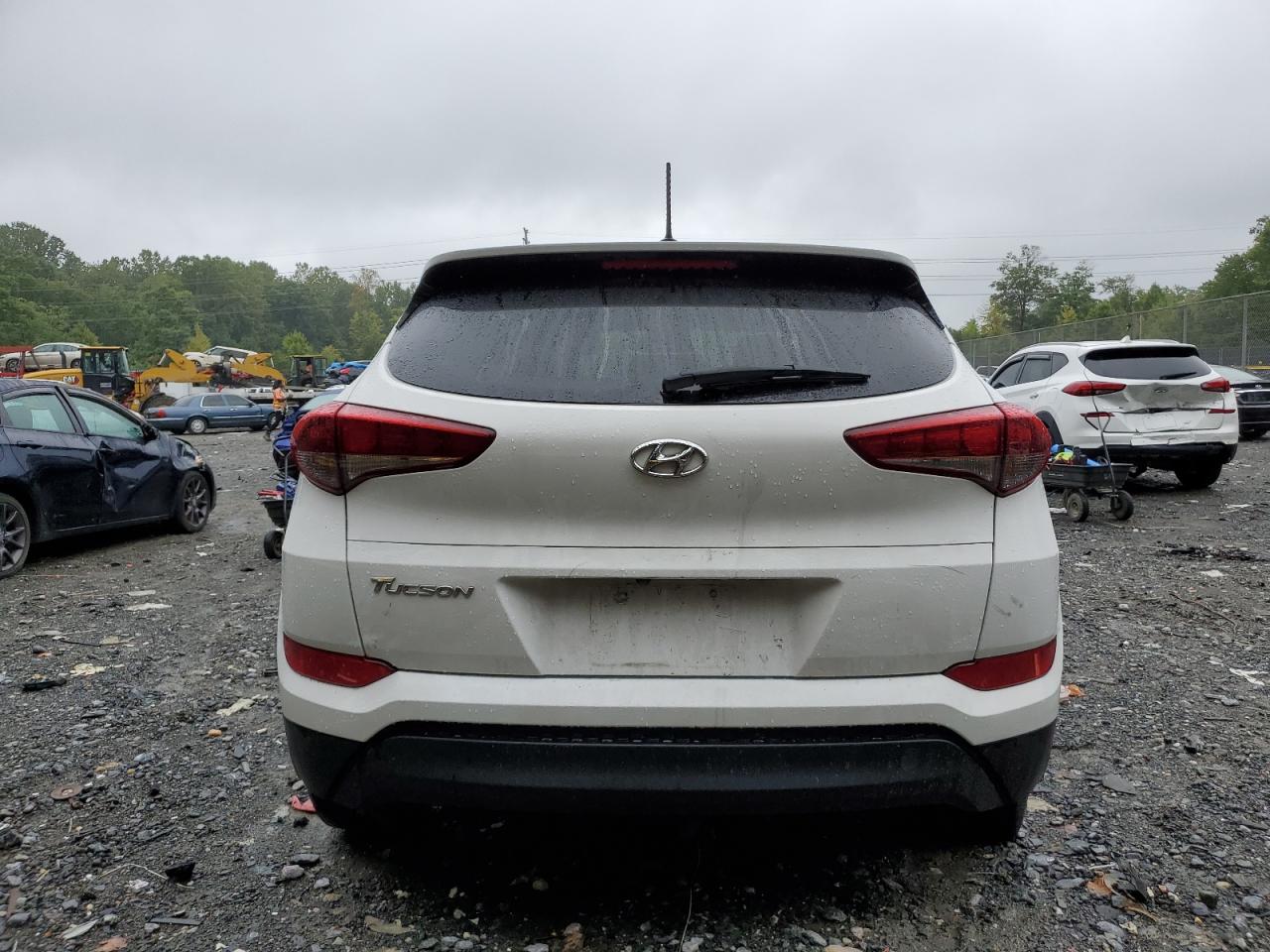 Lot #2907528630 2017 HYUNDAI TUCSON SE