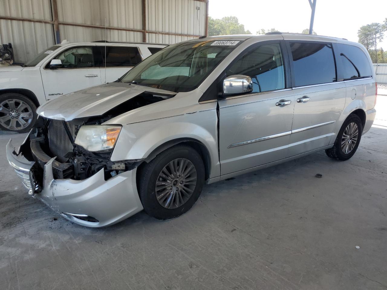 Chrysler Town and Country 2011 RT