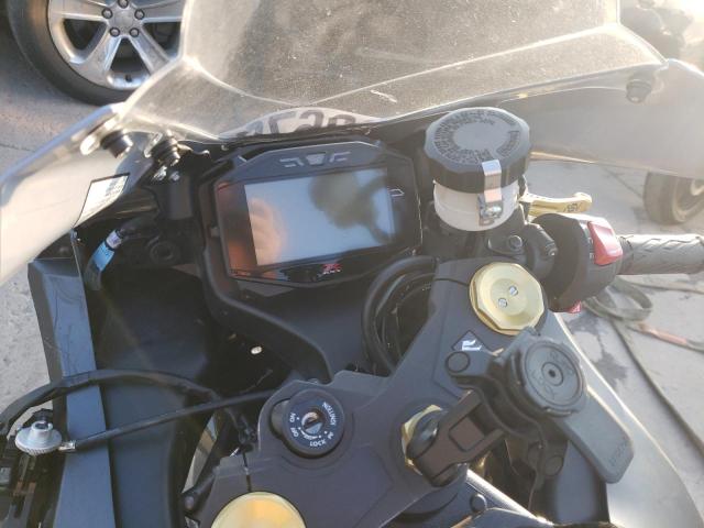 2022 SUZUKI GSX-R1000 JS1DM11B1N7100175