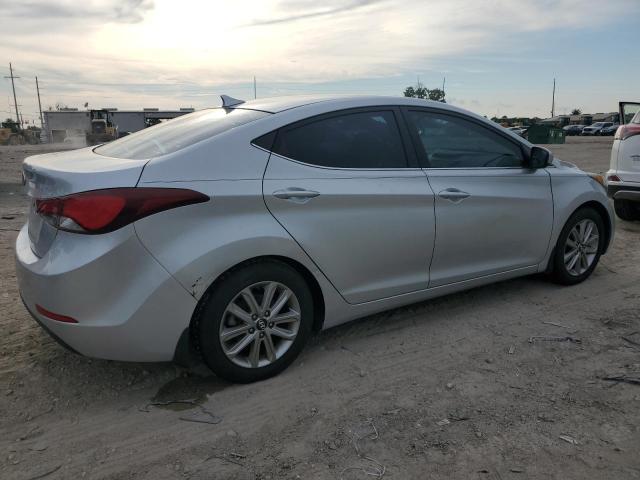 2015 HYUNDAI ELANTRA SE - 5NPDH4AE7FH615569
