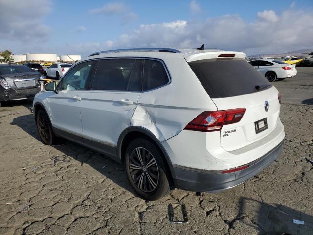 VIN 3VV2B7AX2JM147668 2018 Volkswagen Tiguan, SE no.2