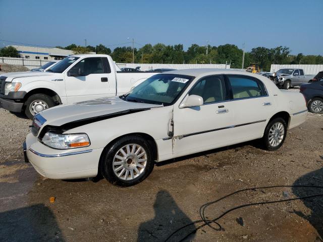 LINCOLN TOWN CAR E