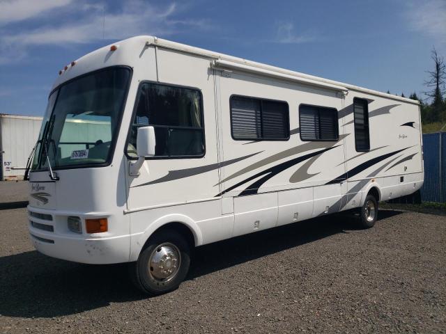 FORD F53 2005 white  gas 1F6NF53S540A11261 photo #3