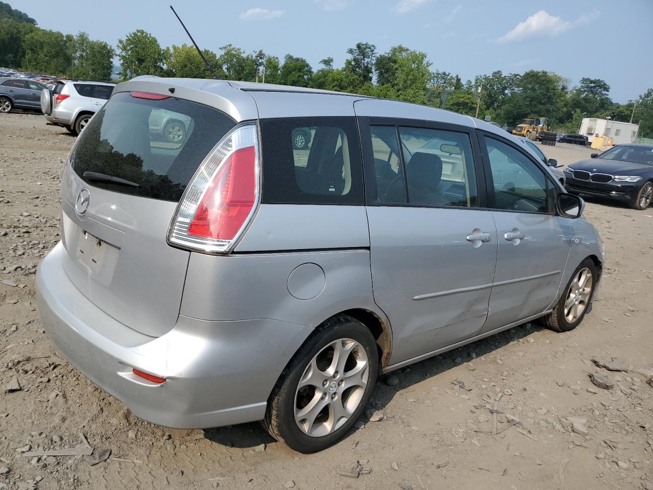 Lot #3028271872 2008 MAZDA MAZDA5