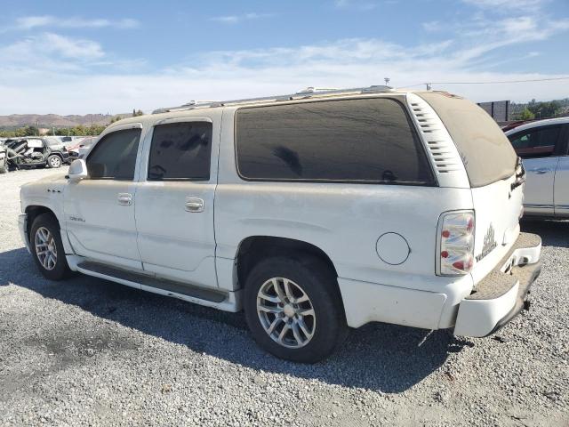 GMC DENALI XL 2002 white  gas 1GKFK66U32J120040 photo #3