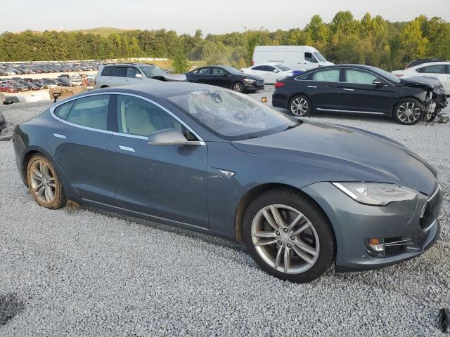 VIN 5YJSA1DN1DFP21811 2013 Tesla MODEL S no.4