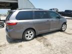 TOYOTA SIENNA LE photo