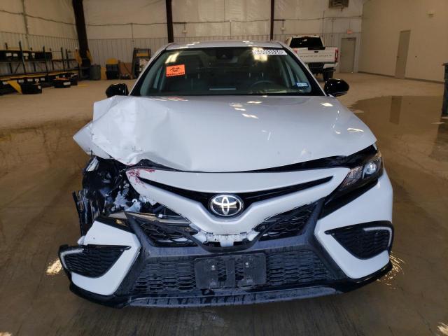 VIN 4T1G11AKXNU069775 2022 Toyota Camry, SE no.5