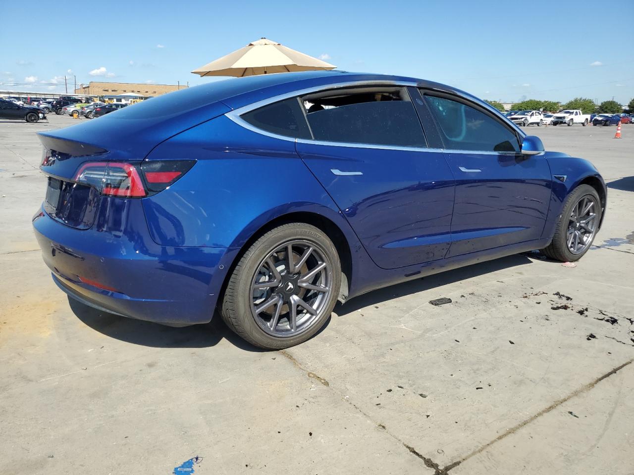 Lot #2957242420 2019 TESLA MODEL 3