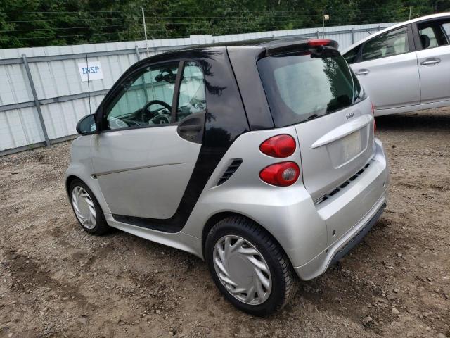 VIN WMEEJ3BA3DK711035 2013 SMART FORTWO no.2