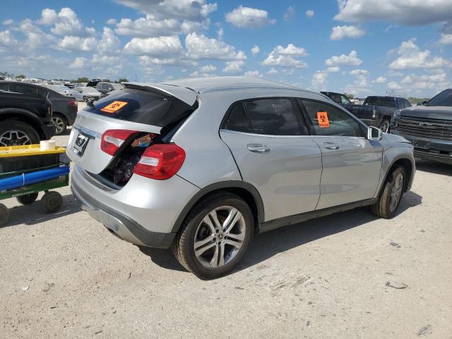 VIN WDCTG4EB3JJ434509 2018 Mercedes-Benz GLA-Class,... no.3