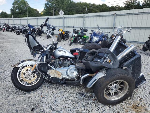 2019 HARLEY-DAVIDSON FLHTCUTG 1HD1MAF13KB856638