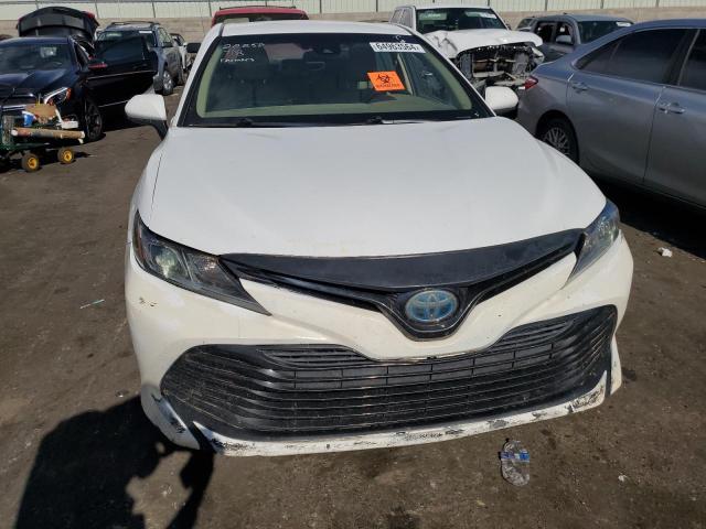 VIN 4T1B31HK2JU505068 2018 Toyota Camry, LE no.5