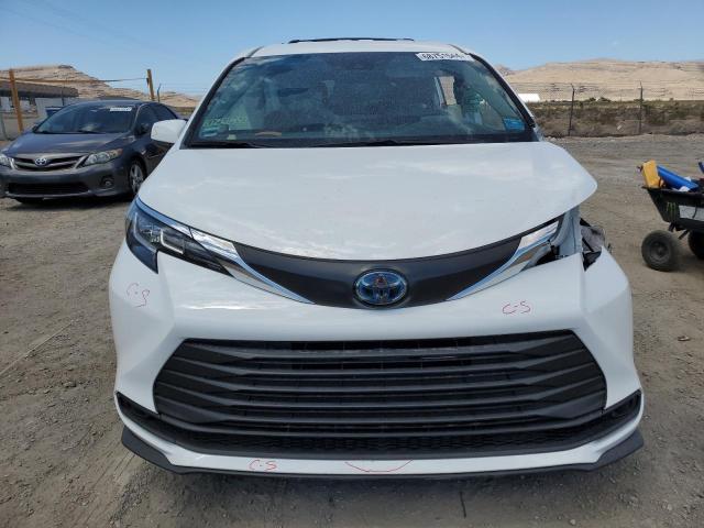 2022 TOYOTA SIENNA LE - 5TDKRKEC2NS118617