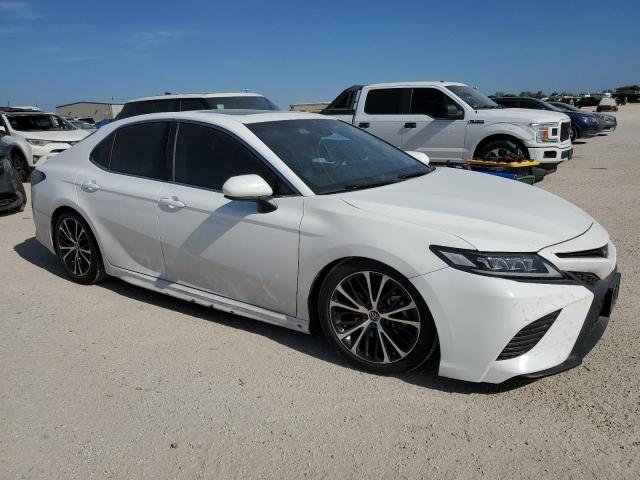 2018 TOYOTA CAMRY L - 4T1B11HK2JU666445
