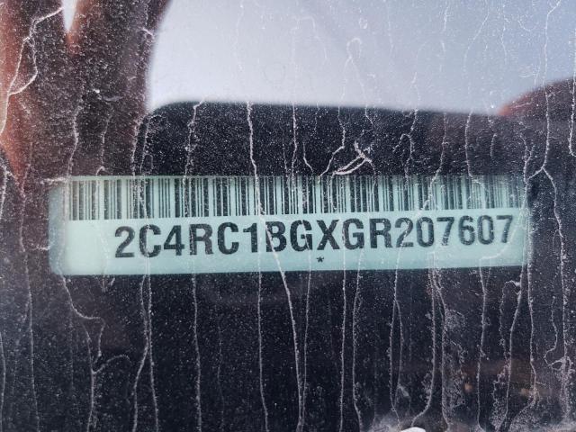 2016 CHRYSLER TOWN & COU - 2C4RC1BGXGR207607