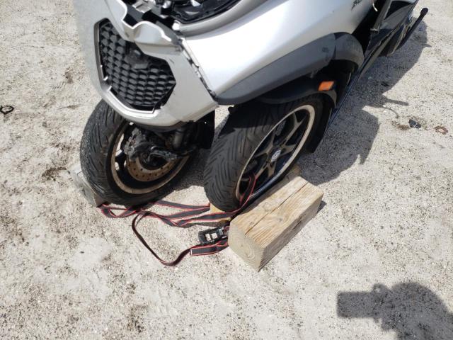 2016 PIAGGIO MP3 500 SP ZAPM860X1G5000305