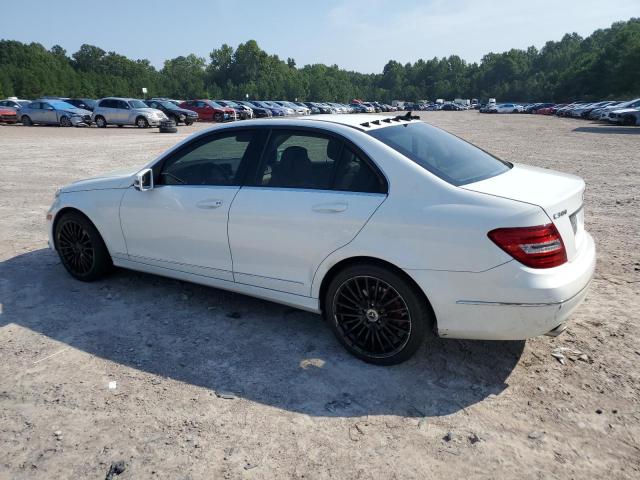 VIN WDDGF8AB6DA873317 2013 Mercedes-Benz C-Class, 3... no.2