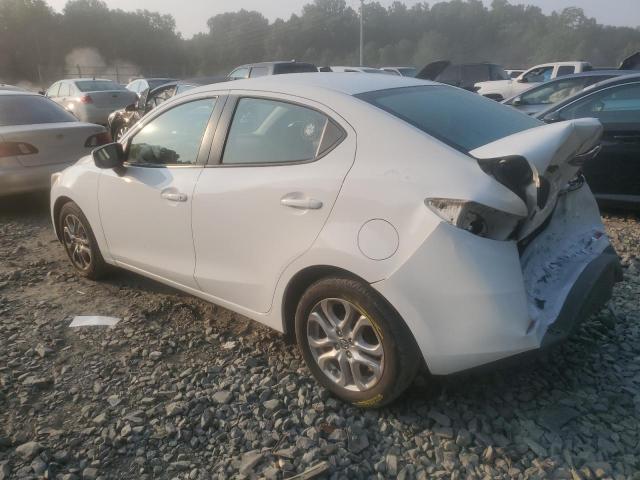 VIN 3MYDLBYV0JY326491 2018 Toyota Yaris no.2