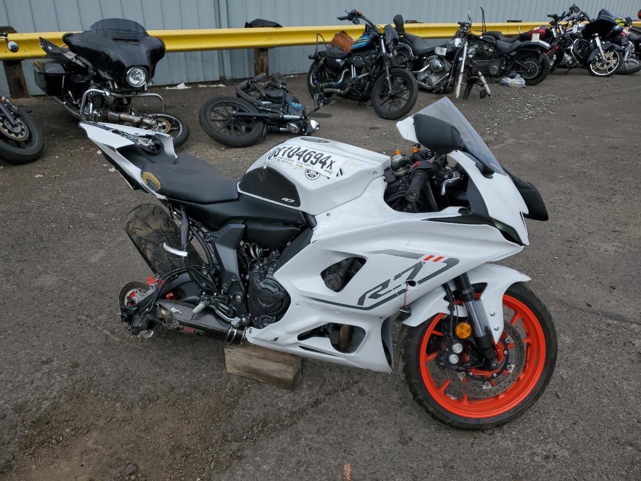 Yamaha YZF690 2023 