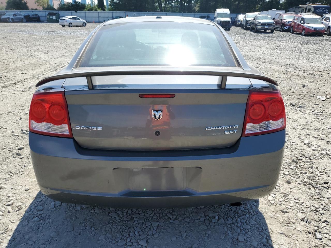 Lot #2942418145 2010 DODGE CHARGER SX