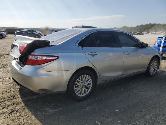 VIN 4T1BF1FK1HU639154 2017 Toyota Camry, LE no.3