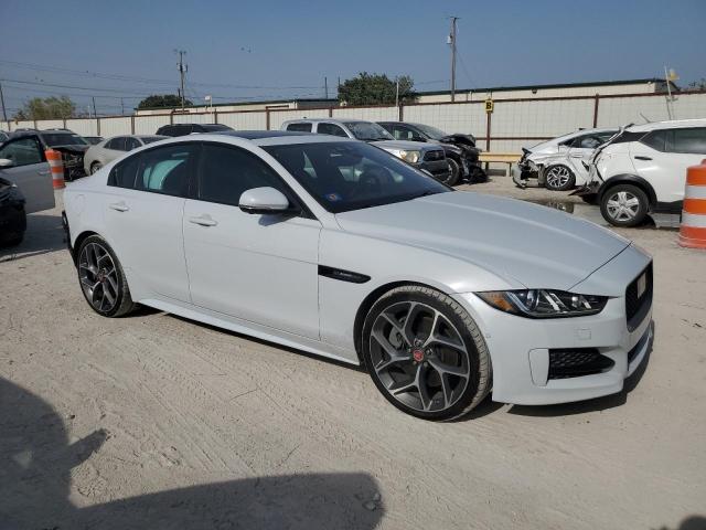 VIN SAJAF4BV4HA960724 2017 Jaguar XE, R - Sport no.4