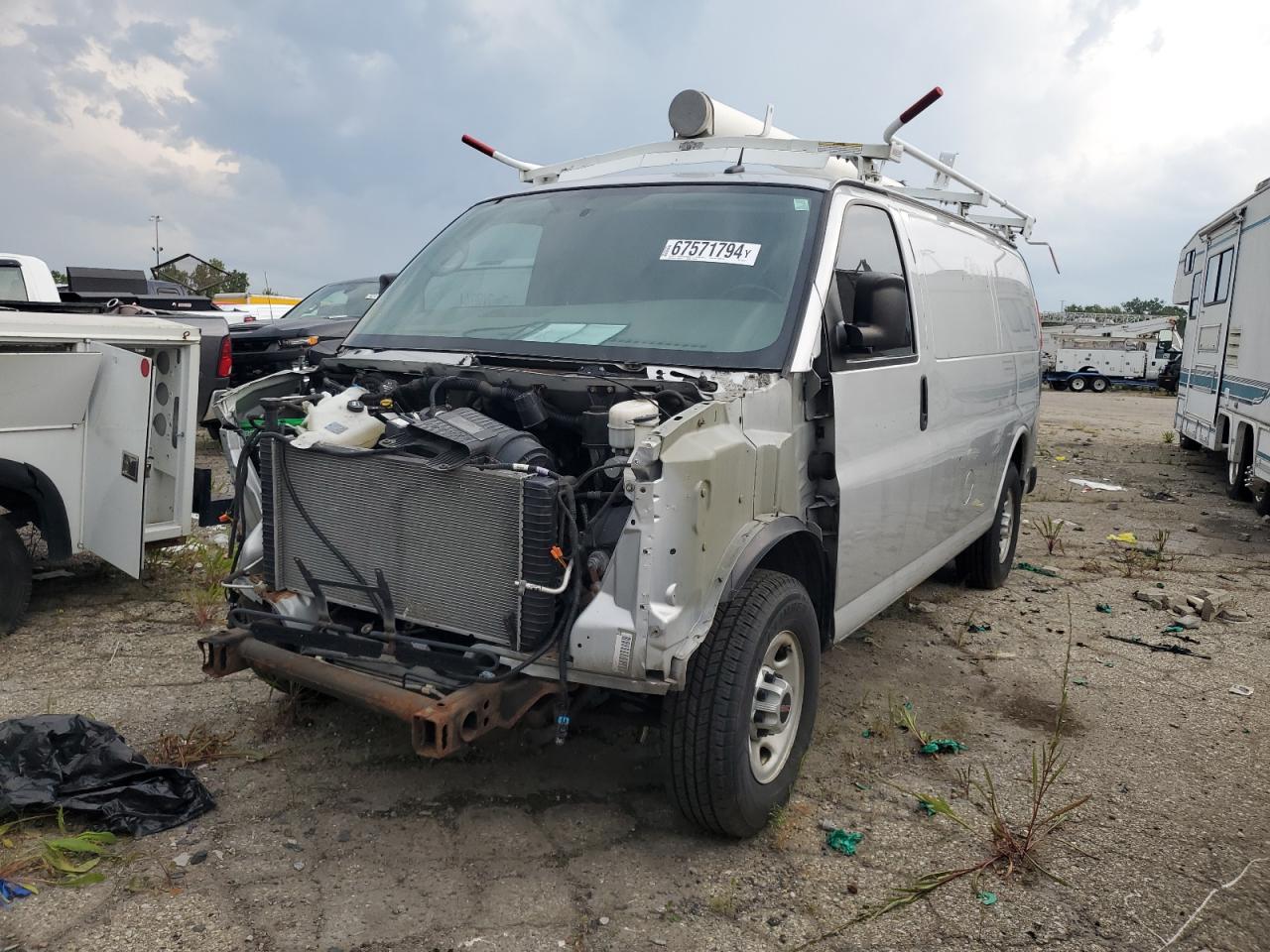 Lot #3003937508 2015 GMC SAVANA G35