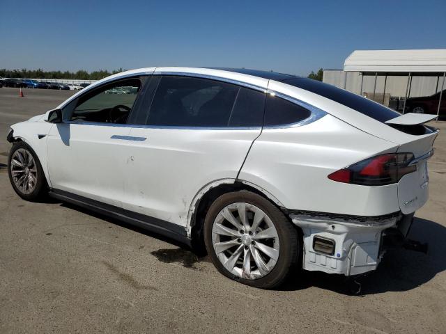 VIN 5YJXCBE21JF142811 2018 TESLA MODEL X no.2