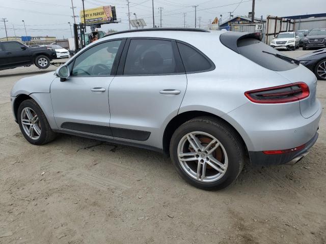 VIN WP1AB2A54HLB16038 2017 Porsche Macan, S no.2