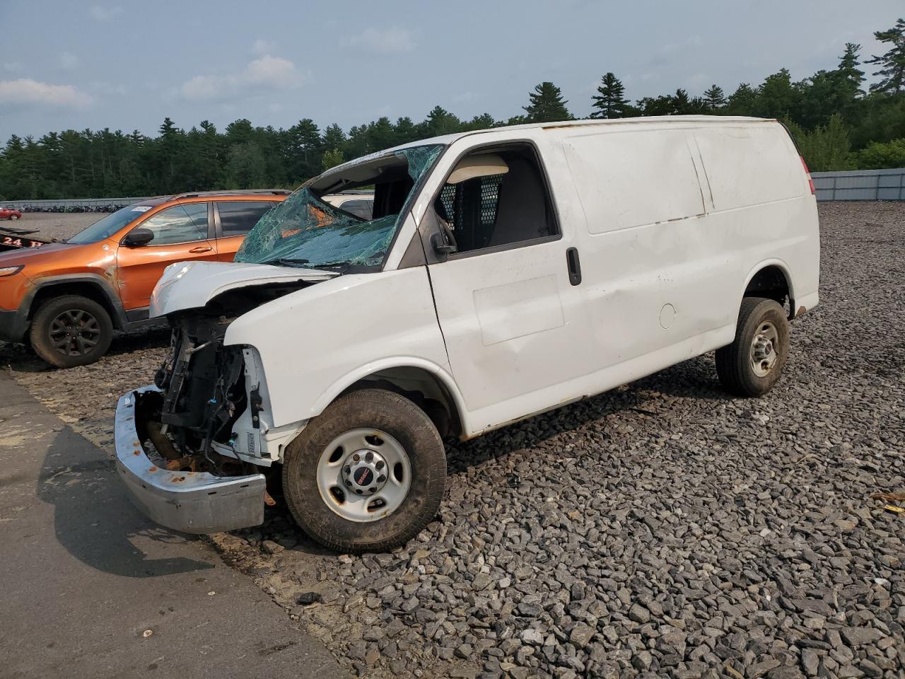 Lot #2979493867 2014 GMC SAVANA G25