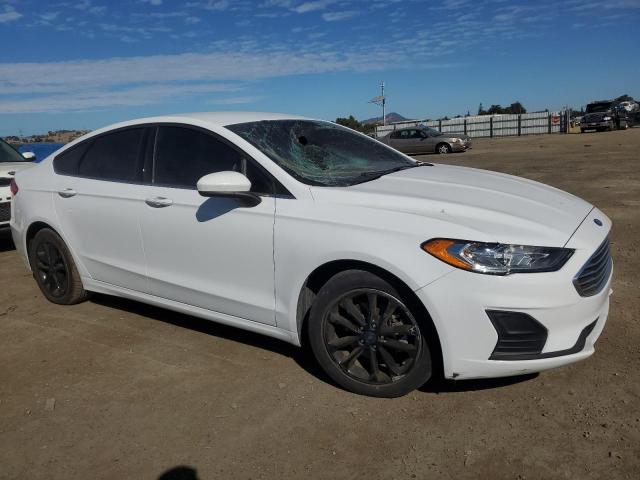 VIN 3FA6P0HD8KR201277 2019 Ford Fusion, SE no.4