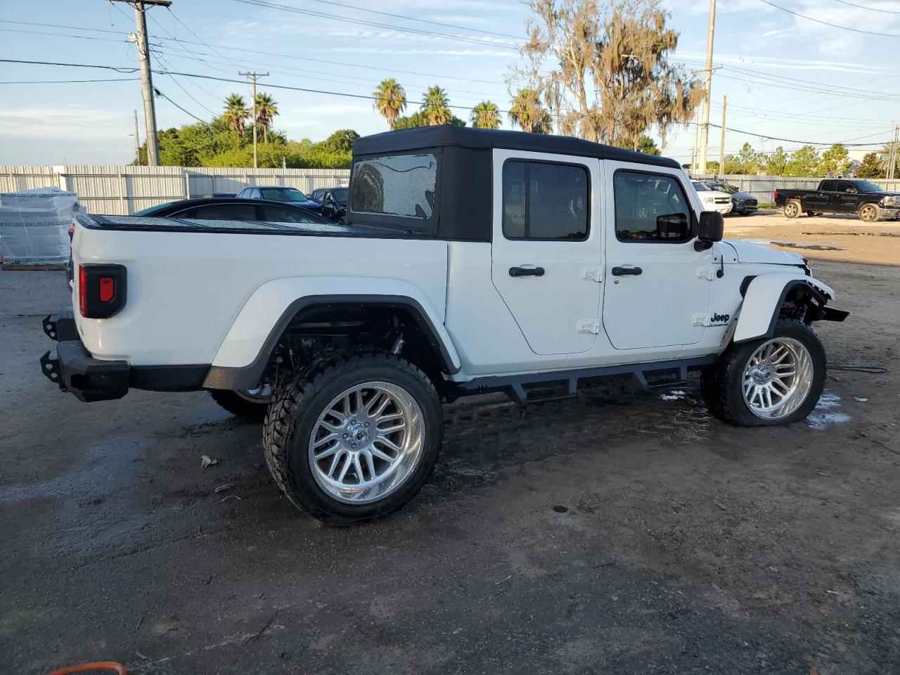 JEEP GLADIATOR SPORT