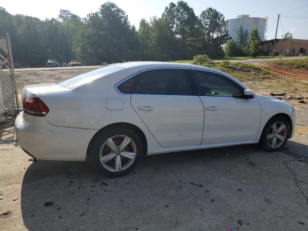 Lot #3028302802 2013 VOLKSWAGEN PASSAT SE