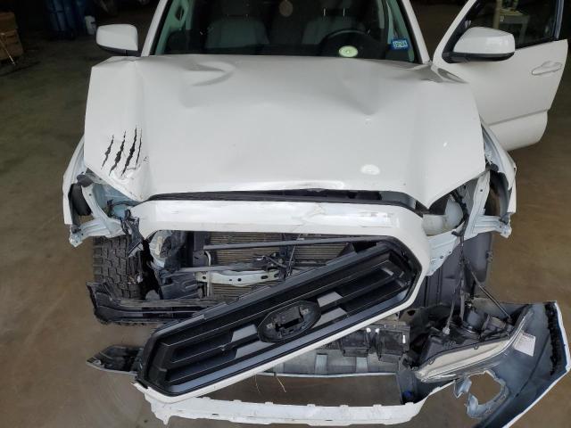 VIN 3TYAX5GN8NT034856 2022 Toyota Tacoma, Double Cab no.11