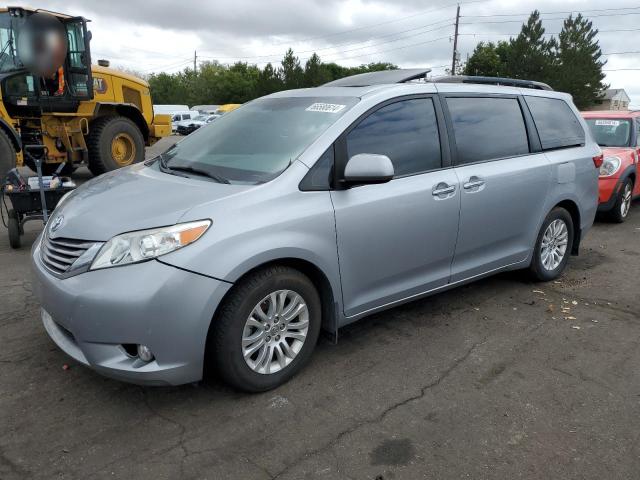 VIN 5TDYK3DCXFS550332 2015 Toyota Sienna, Xle no.1