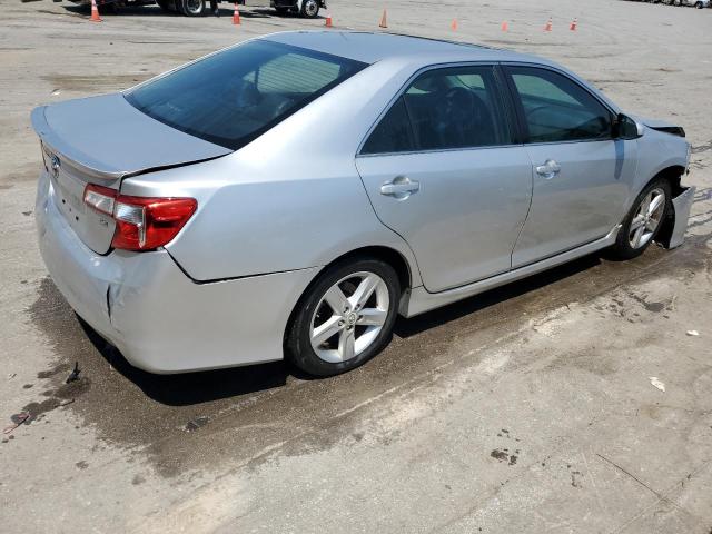 VIN 4T1BF1FK3EU344200 2014 Toyota Camry, L no.3