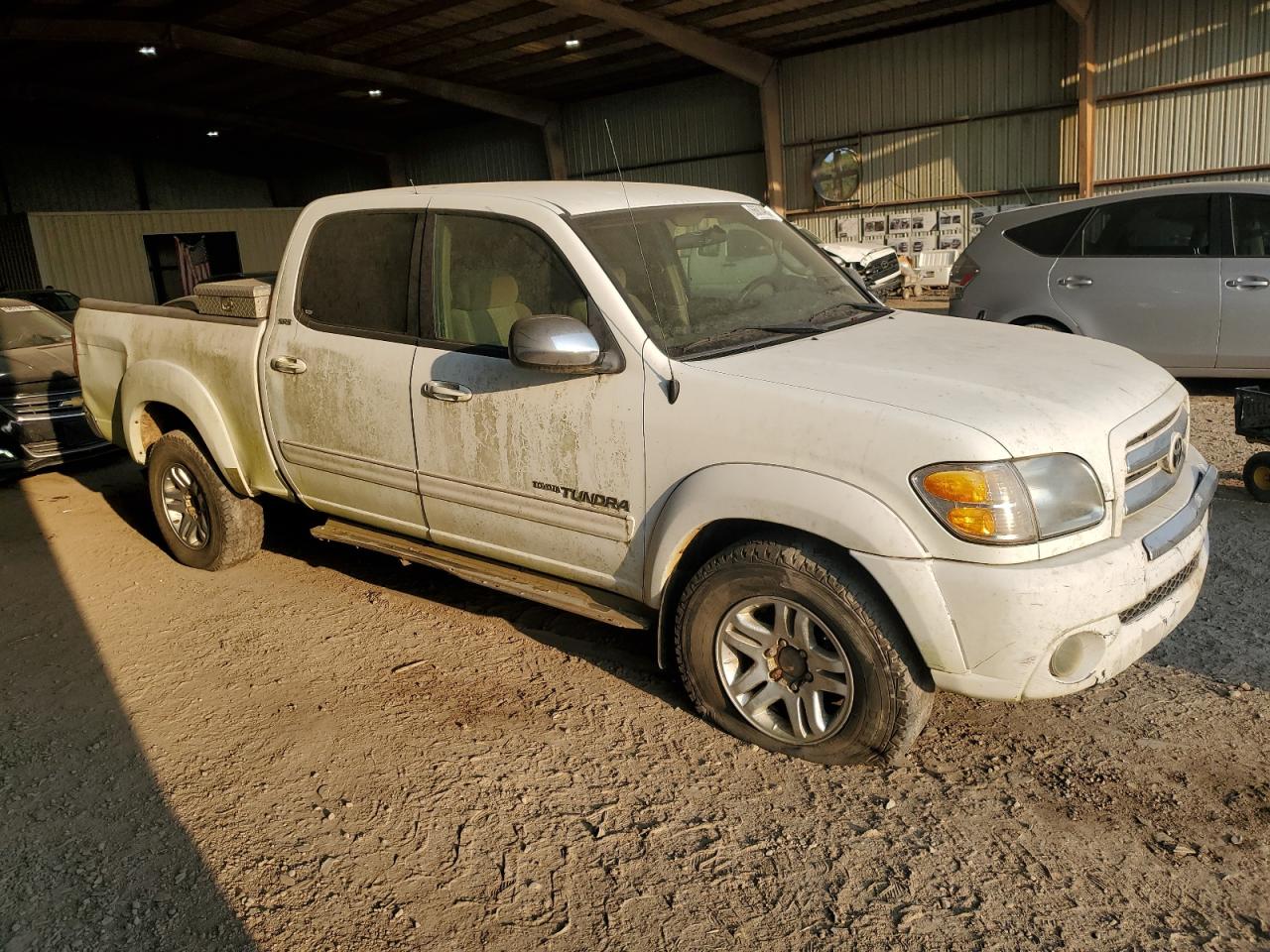 Lot #2979074949 2004 TOYOTA TUNDRA DOU