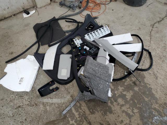 2018 TOYOTA RAV4 LE - JTMZFREV8JJ184209