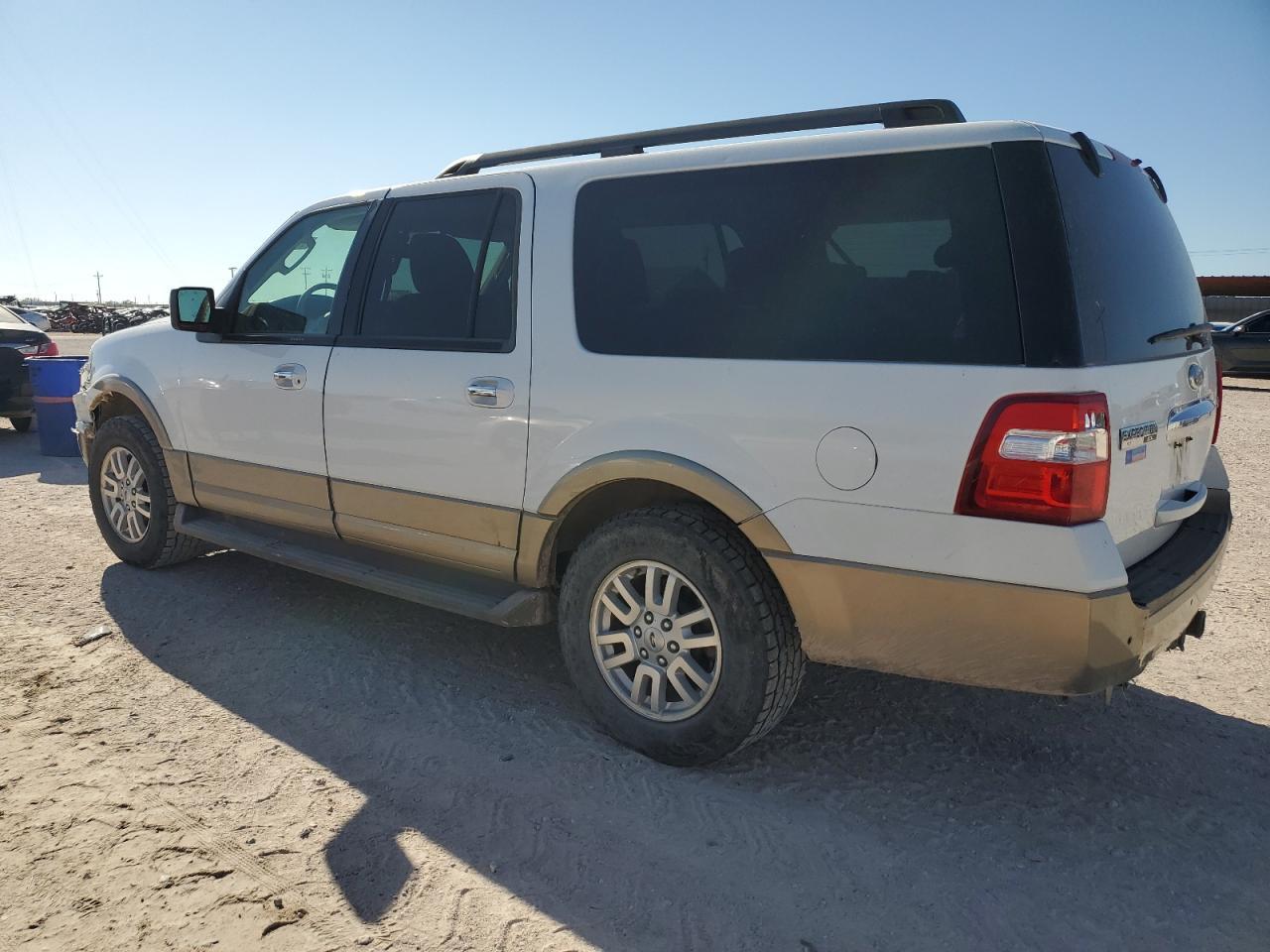 FORD EXPEDITION EL XLT